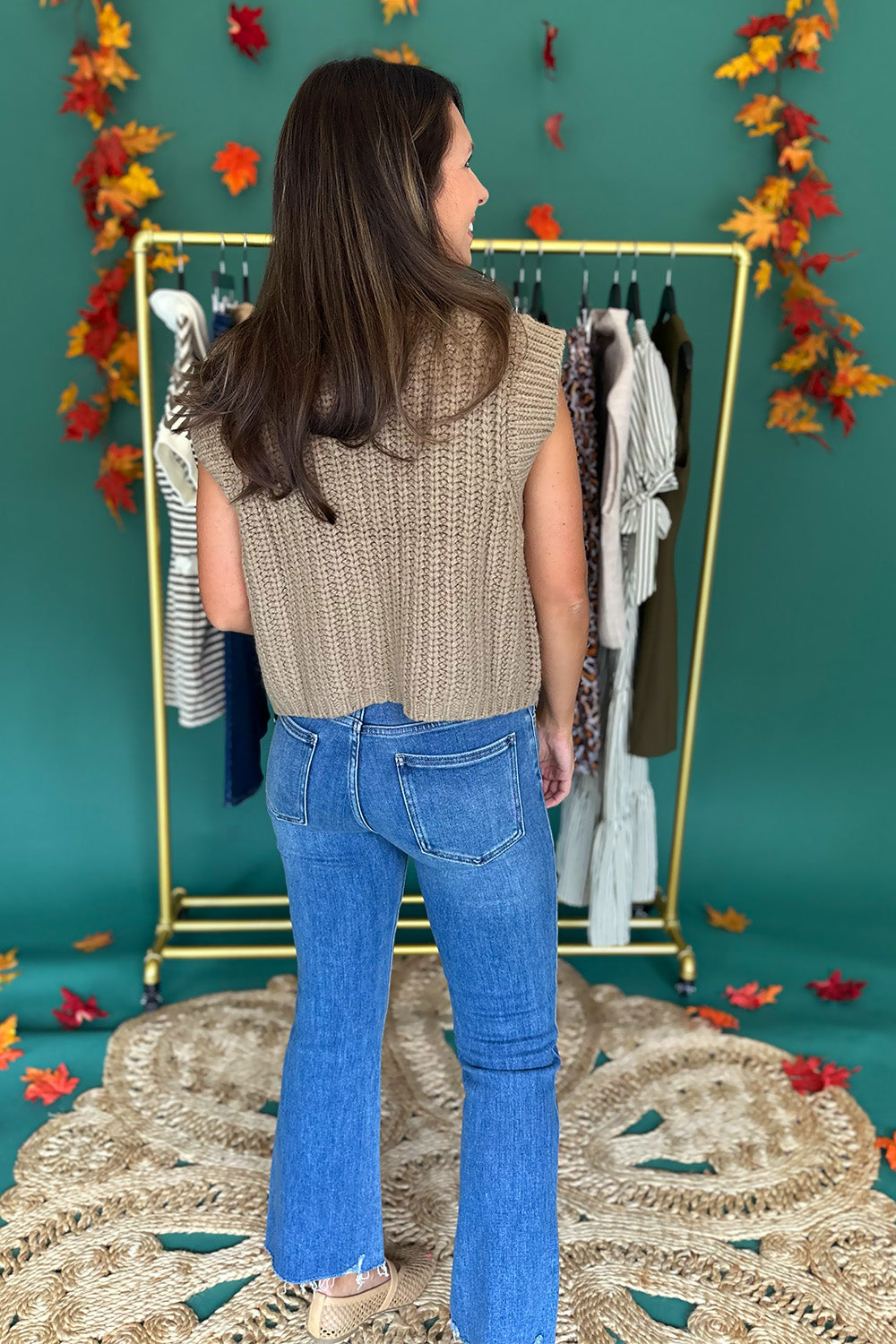 HR Crop Flare Distress Hem Medium