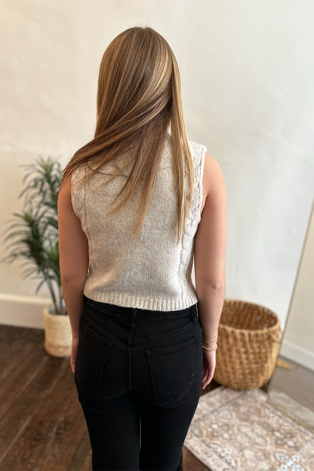 Oatmeal Cut Out Crop Sleeveless Sweater