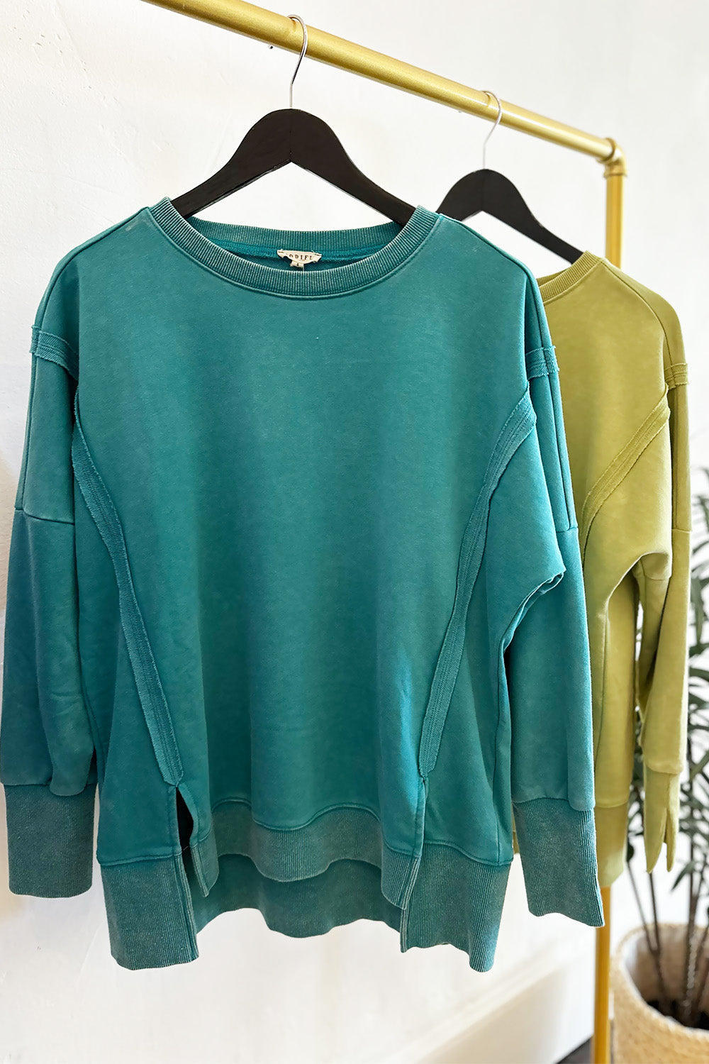 Raw Seam Split Hem LS Top Teal