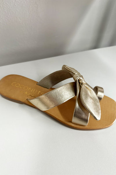 Vaughn Sandal Gold- Coconuts by Matisse